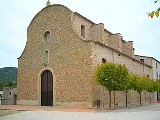 Building in Maians