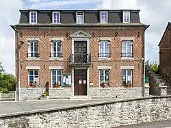 The town hall in Eppe-Sauvage