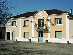 La mairie de Labatut-Rivière