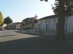 The town hall in Monsempron-Libos