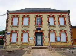 The town hall in Vauclerc