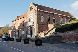 The town hall in Bugnicourt