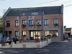 The town hall in Monchecourt