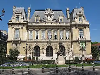 The Hôtel de Ville (town hall)