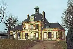 The town hall in Souligny