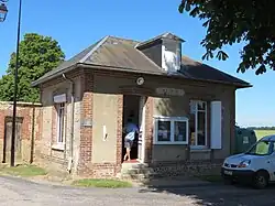 The town hall in Le Thuit