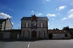 The town hall in La Neuville-aux-Larris