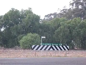Intersection near former rail siding