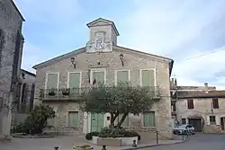 The town hall in Manduel