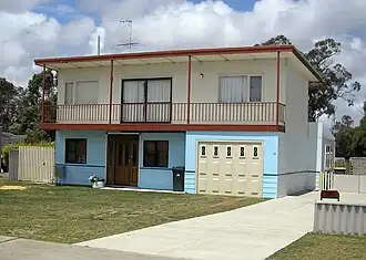 Flat roof, Western Australia