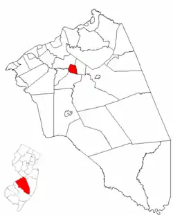 Location of Mount Holly in Burlington County highlighted in red (right). Inset map: Location of Burlington County in New Jersey highlighted in red (left).