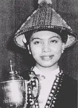 Marcella Tiansim, the 3rd season winner of Miss Kadazan in 1962. Almost every Kadazan beauty pageant participant from Papar wore the siung