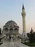 The mosque in 2007