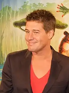 Martijn Krabbé (1–12, 13: voice only)