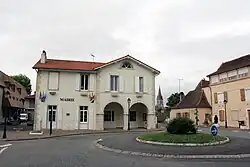 The town hall of Maslacq