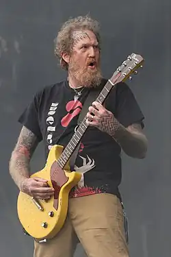 Hinds performing in 2022