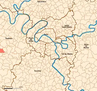 Location (in red) within Paris inner and outer suburbs