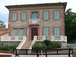 The town hall in Maureville