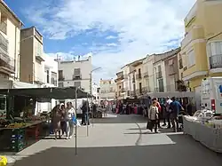 Mercado urbano de los domingos (Benlloc, Castellón)