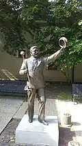 Statue of Willson at Music Man Square