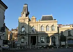 Town hall (Hôtel de ville)
