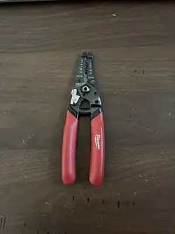 Milwaukee tool wire stripper/cutter 48-22-3043