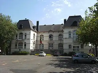 Montignies-sur-Sambre town square and town hall.