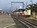 Southbound view of the single platform from the McDonald Street level crossing, August 2025
