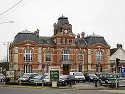 The town hall in Mormant
