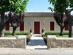The town hall in Mouliets