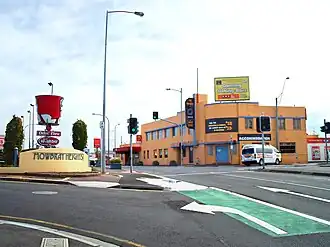 Mowbray Hotel on the corner of Vermont Road and Invermay Road