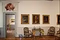 Une des salles du musée consacrée à la peinture.