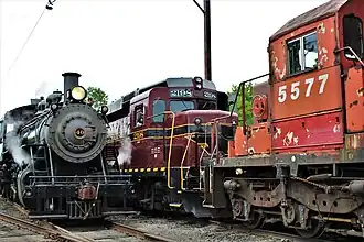 New Hope Railroad 2-8-0 40, GP30 2198, and SD40-2 5577