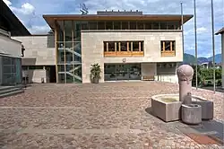 Town hall of Nals