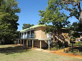 Nedlands library