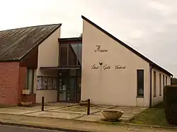 The town hall in Nesploy