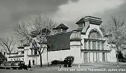 Photo of the front of the tabernacle, taken from the intersection