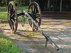 Simple lever-based logging arch