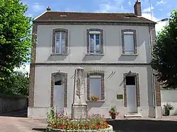 The town hall in Ormesson