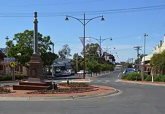 Oke Street, the main street of Ouyen. The war memorial is in the foreground.