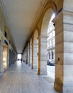 Arcades on Rue des Pyramides.