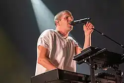 Hervé in concert in 2023.