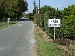 The road into Prin-Deyrançon