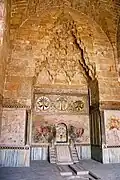 Niche with fountain in the main hall