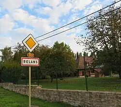 The road into Relans