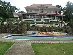 Paradise Hills Resort, Sierra Bullones