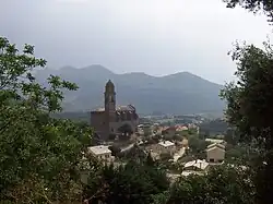 The church and surrounding buildings in Patrimonio