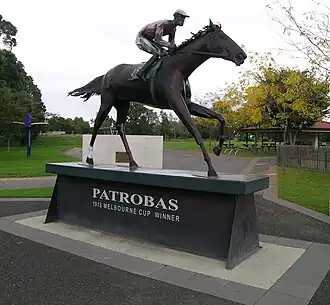 Statue of the Melbourne Cup winner, Patrobas at Rosedale.