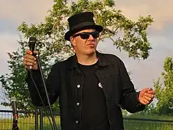 Reddick performing at the 2014 Beach BBQ and Brews Festival