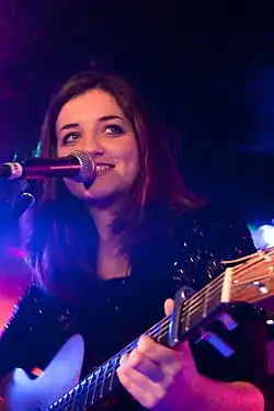 Katie "Pearl" Sutherland performing in Glasgow, 2009